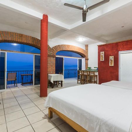 Traditional Sierra Leon Oceanfront Rooms - Adults Only Puerto Vallarta Exteriör bild