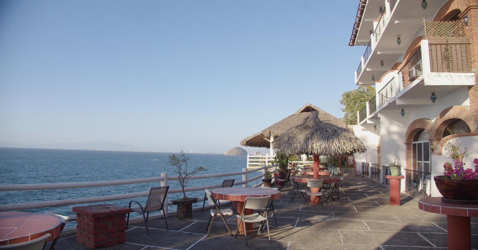 Traditional Sierra Leon Oceanfront Rooms - Adults Only Puerto Vallarta Exteriör bild