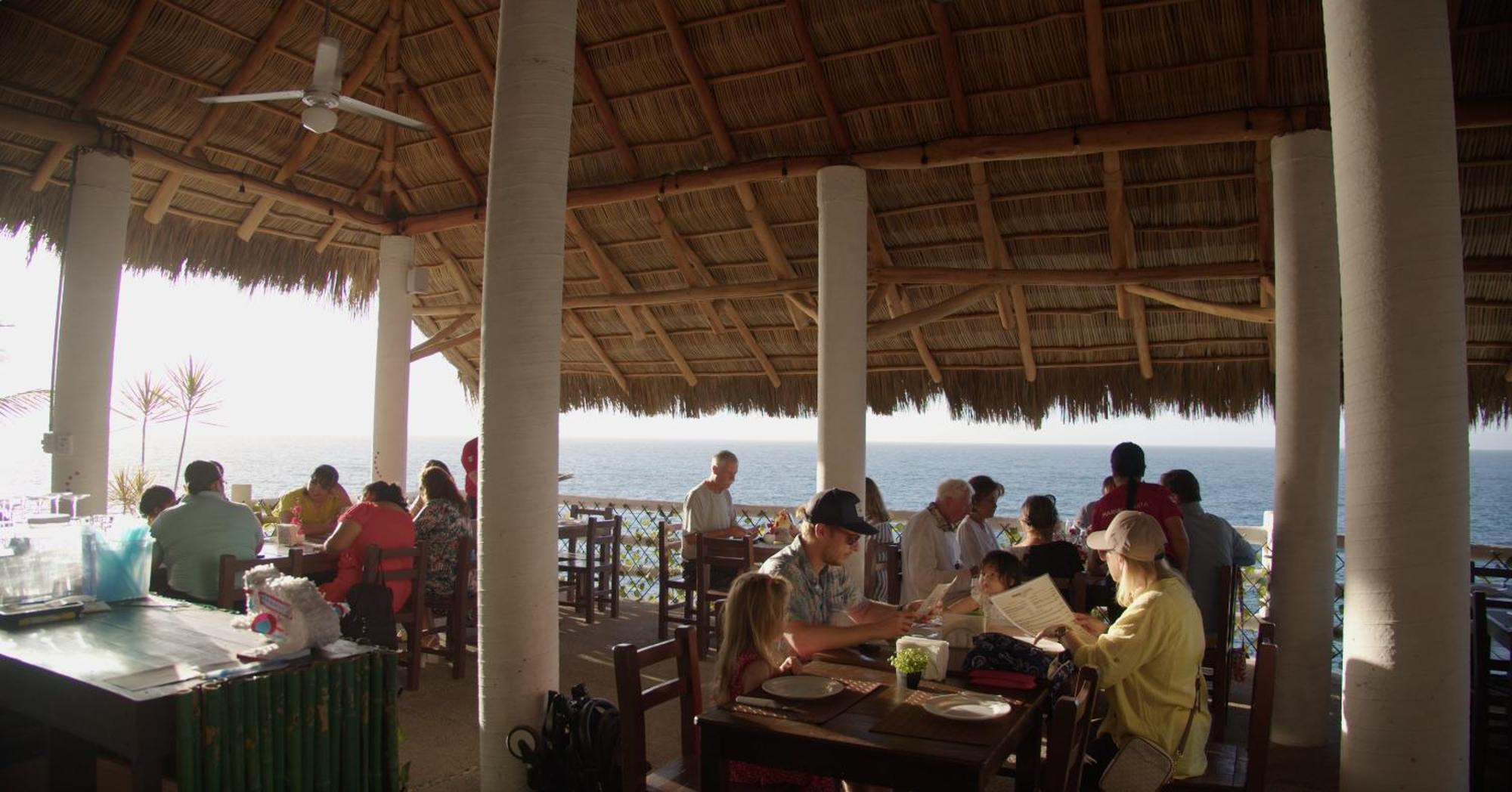 Traditional Sierra Leon Oceanfront Rooms - Adults Only Puerto Vallarta Exteriör bild