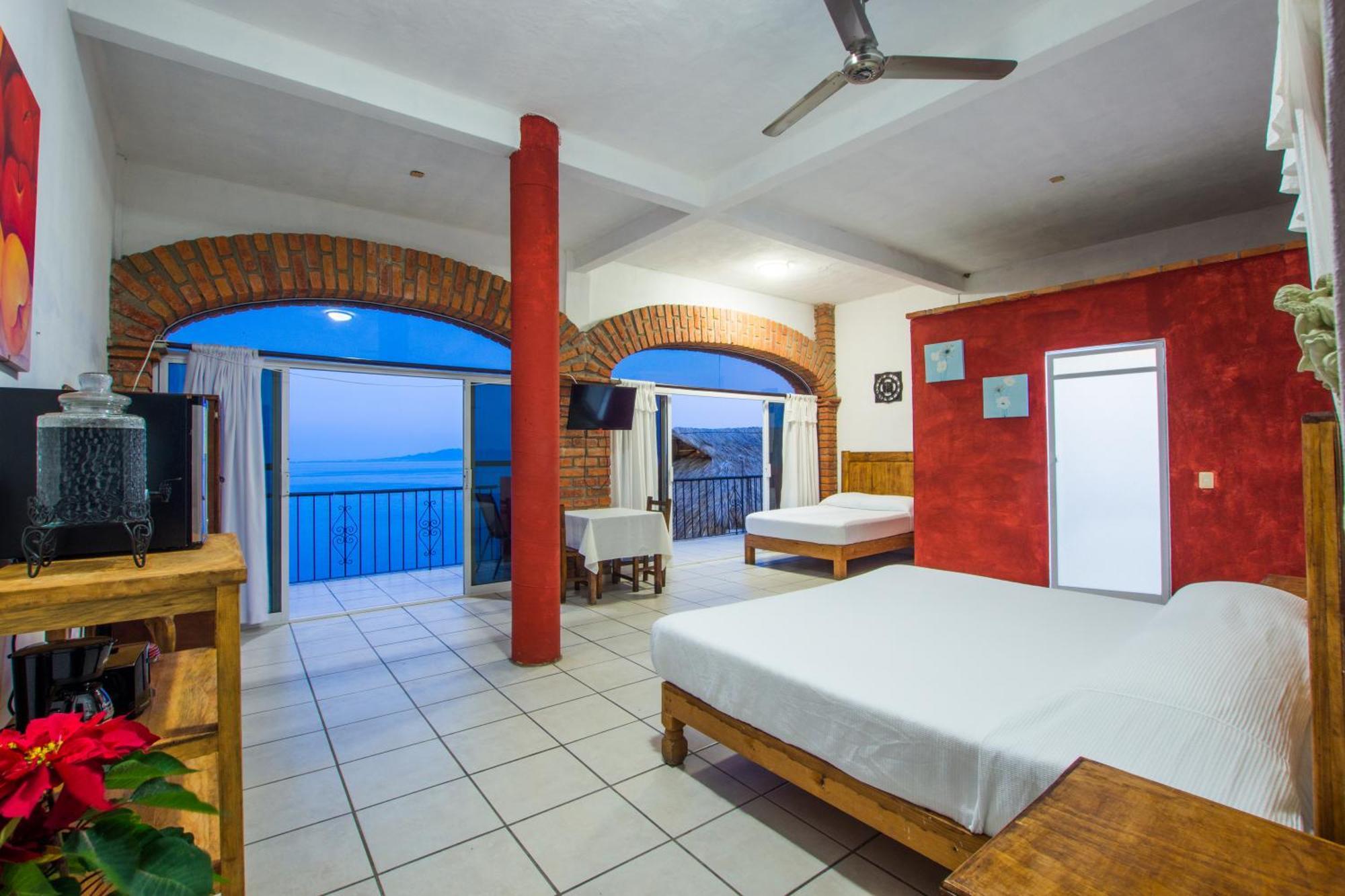 Traditional Sierra Leon Oceanfront Rooms - Adults Only Puerto Vallarta Exteriör bild