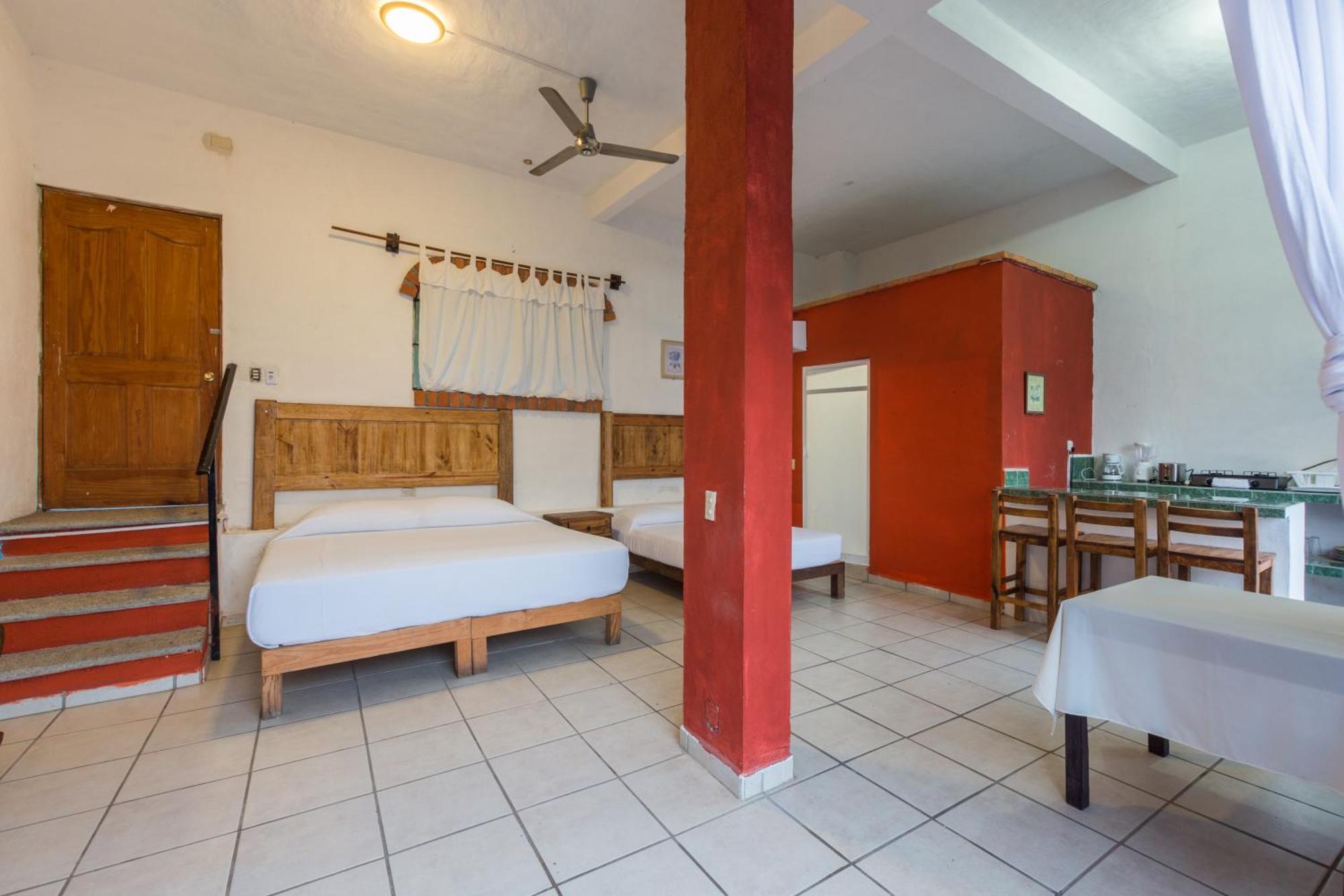 Traditional Sierra Leon Oceanfront Rooms - Adults Only Puerto Vallarta Exteriör bild
