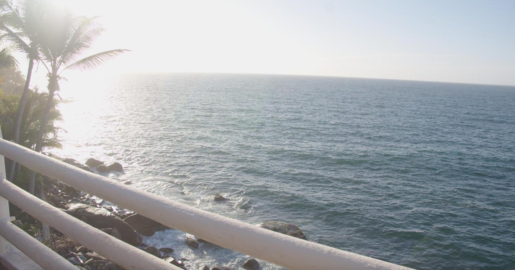 Traditional Sierra Leon Oceanfront Rooms - Adults Only Puerto Vallarta Exteriör bild