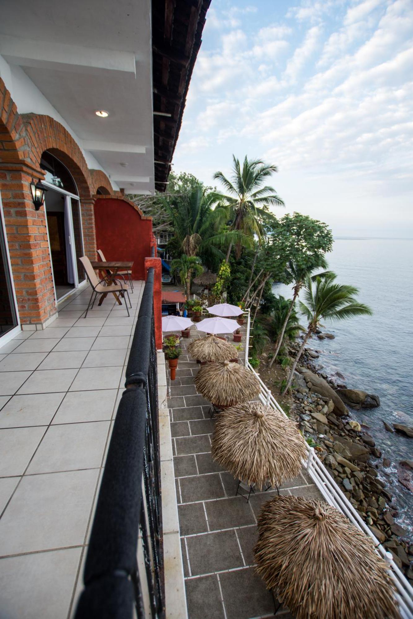 Traditional Sierra Leon Oceanfront Rooms - Adults Only Puerto Vallarta Exteriör bild